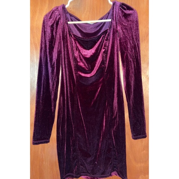 Fashion Nova Looking Fire Velvet Mini Dress - Picture 2 of 6